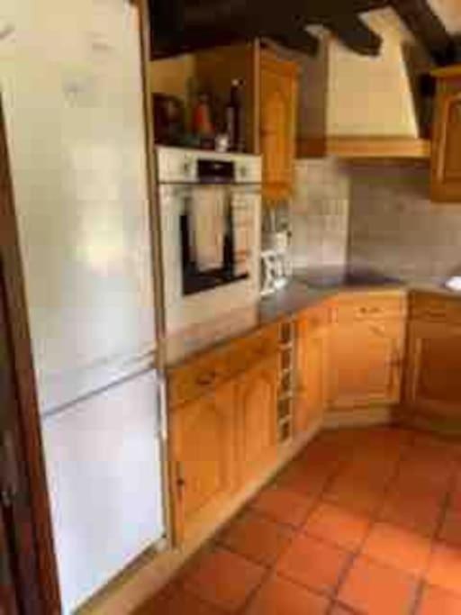 Chaumiere Familiale Weekend & Vacances Paisible Saint-Philbert-sur-Risle Exterior photo