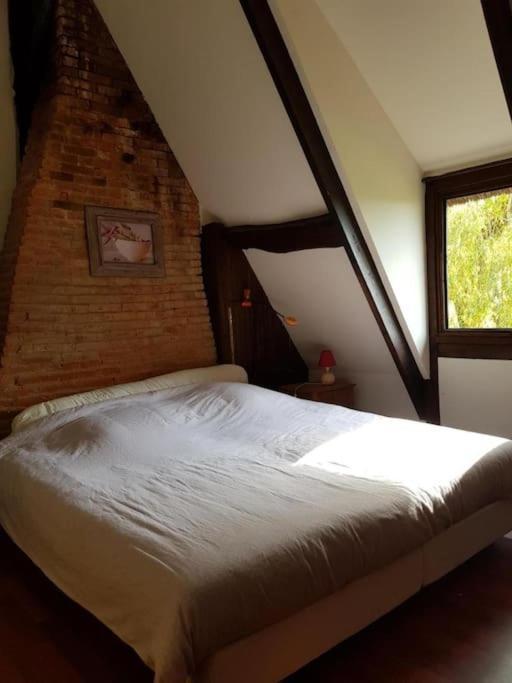 Chaumiere Familiale Weekend & Vacances Paisible Saint-Philbert-sur-Risle Exterior photo
