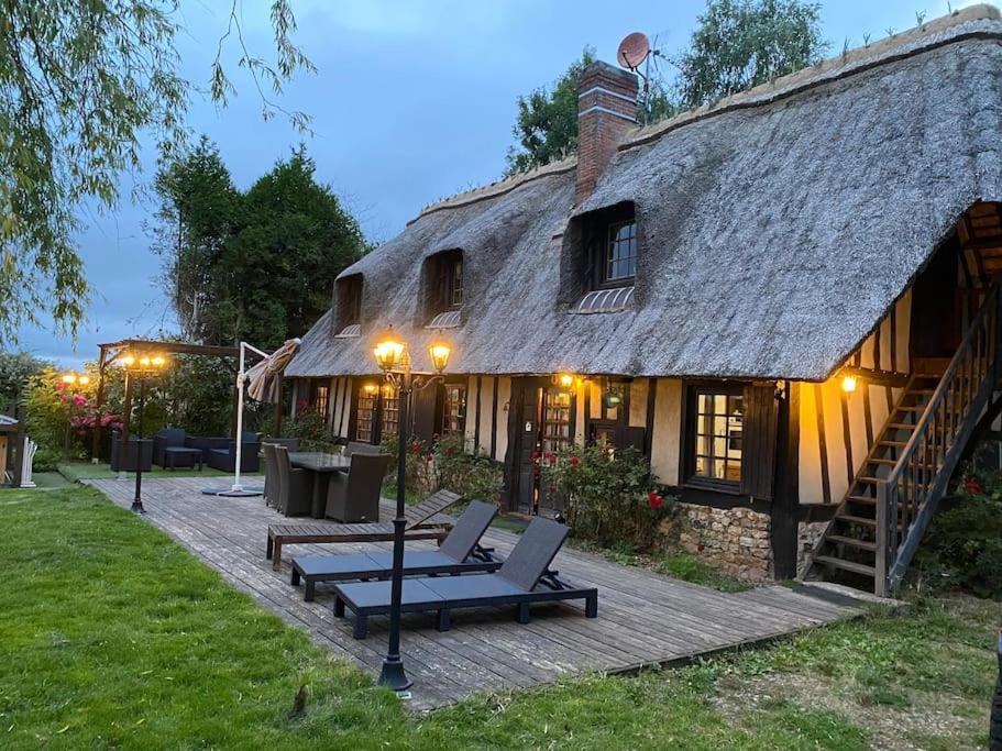 Chaumiere Familiale Weekend & Vacances Paisible Saint-Philbert-sur-Risle Exterior photo