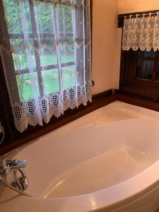 Chaumiere Familiale Weekend & Vacances Paisible Saint-Philbert-sur-Risle Exterior photo