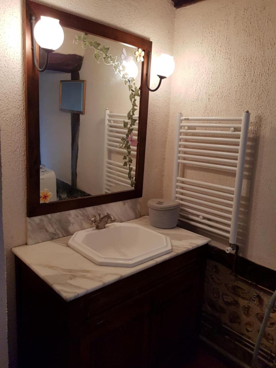 Chaumiere Familiale Weekend & Vacances Paisible Saint-Philbert-sur-Risle Exterior photo