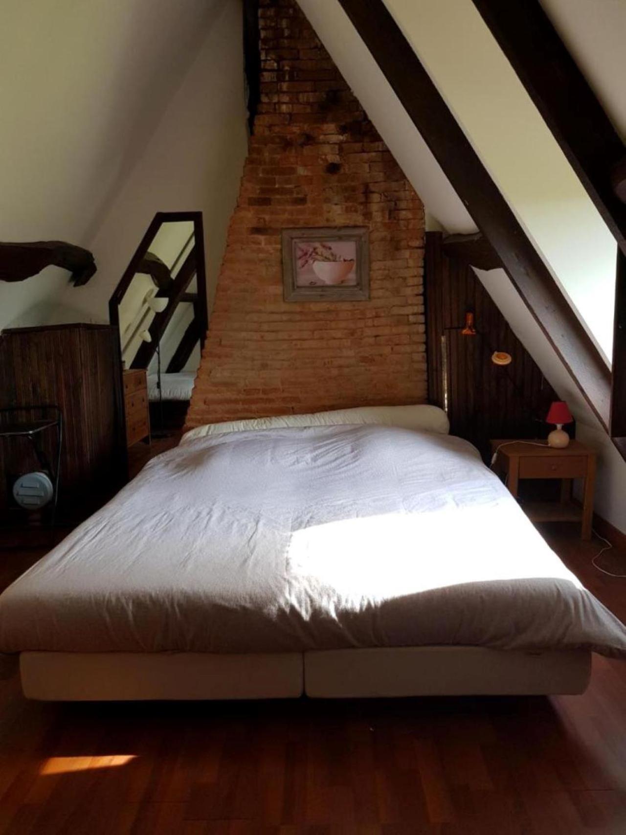 Chaumiere Familiale Weekend & Vacances Paisible Saint-Philbert-sur-Risle Exterior photo
