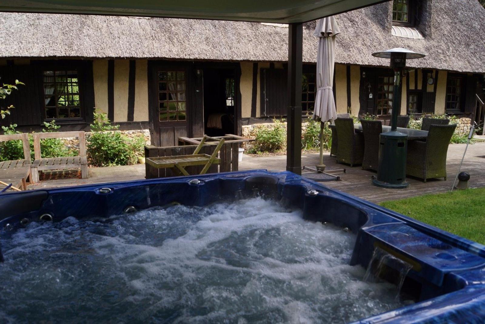Chaumiere Familiale Weekend & Vacances Paisible Saint-Philbert-sur-Risle Exterior photo